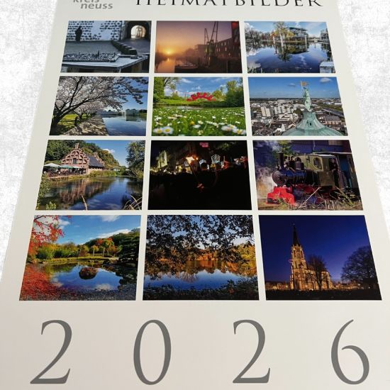 Ein Kalender des Jahres 2026, auf dem alle Monate und Tage des Jahres übersichtlich dargestellt sind. Die Jahresübersicht bietet Platz für Notizen und wichtige Termine.